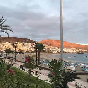https://apartment-compostela-playa.in-canary-islands.com